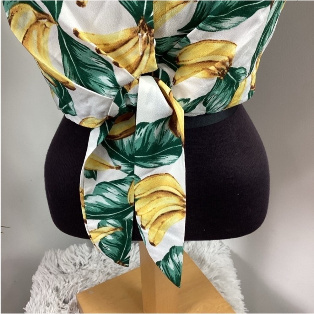 Forever 21 banana theme button tie front cropped top Woman’s size small - Picture 9 of 13